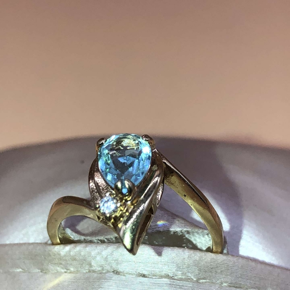 TOPAZ AND DIAMOND RING